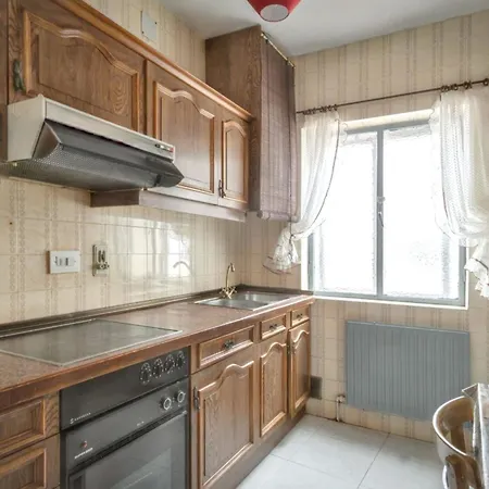 Charming Near With Shared Pool Villa *